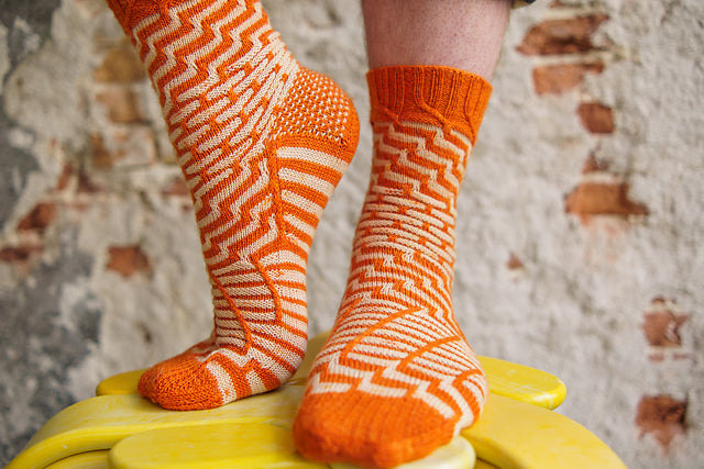 Contrast Blast Socks