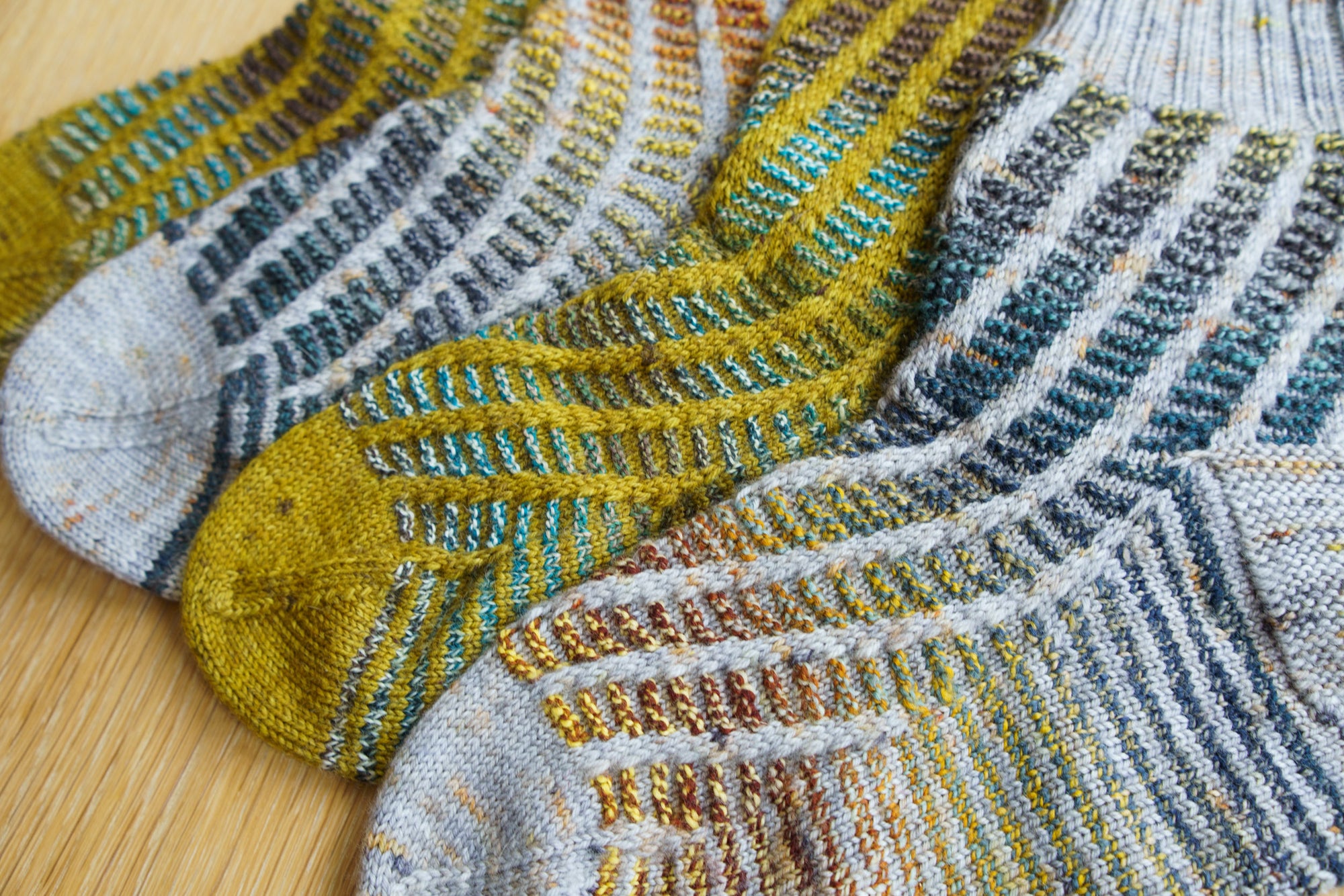 Spiral Splash Socks