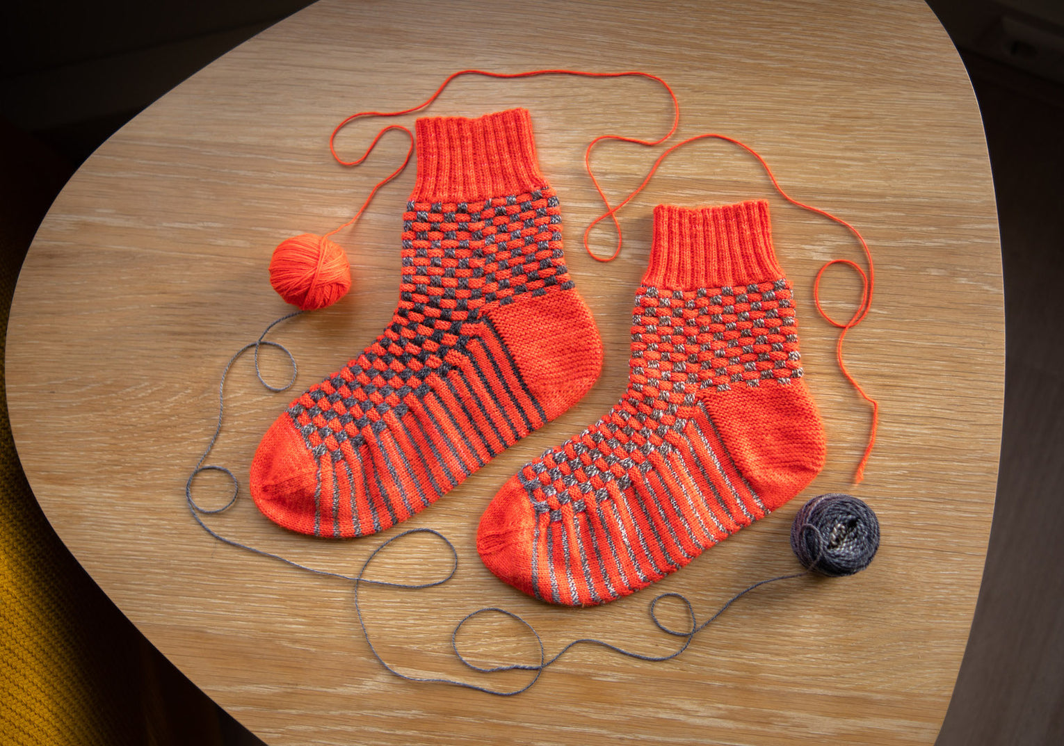 WOVEN CHECKS SOCKS - Westknits