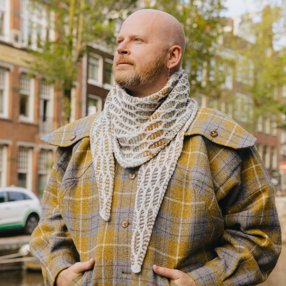 Chameleonic Scarflet