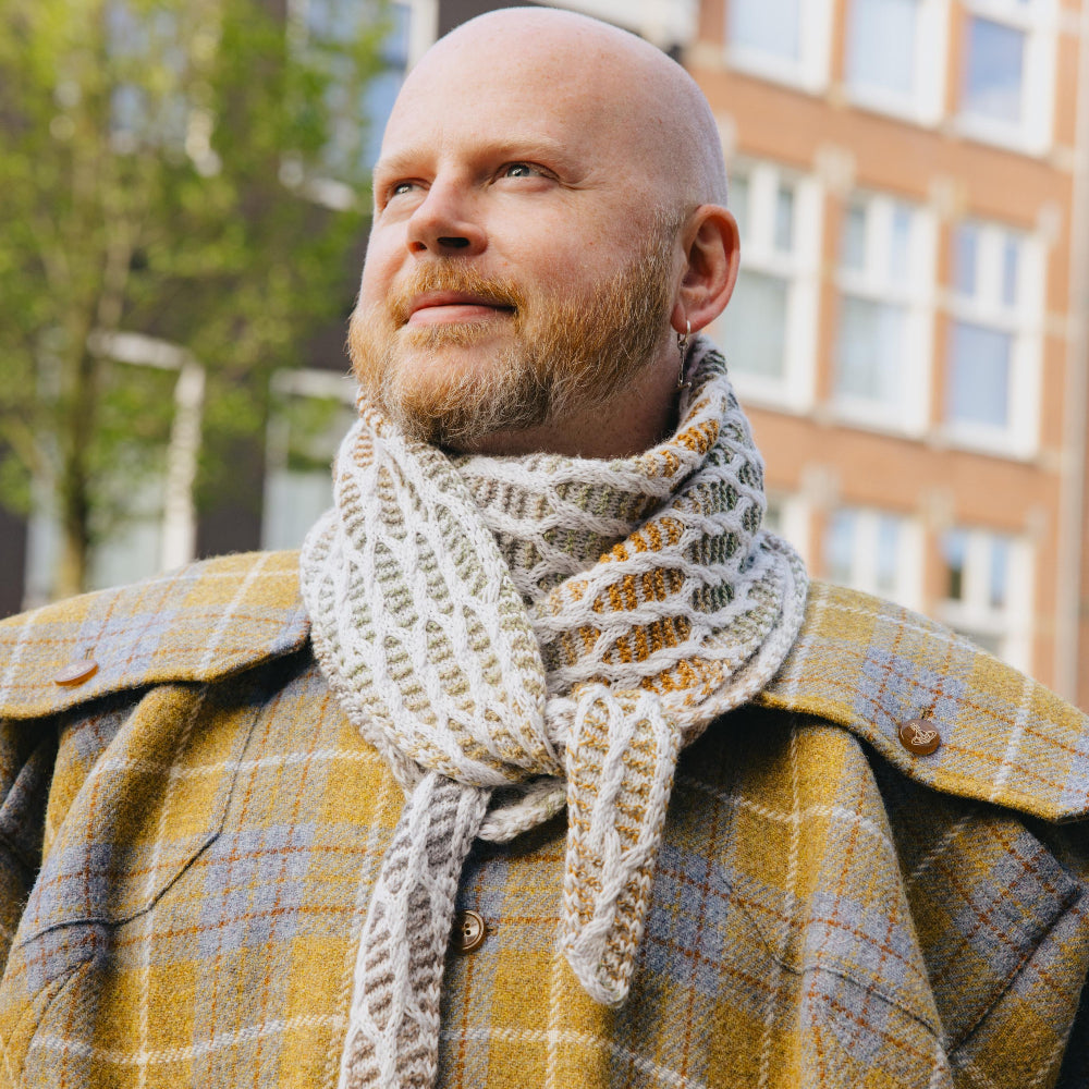 Chameleonic Scarflet