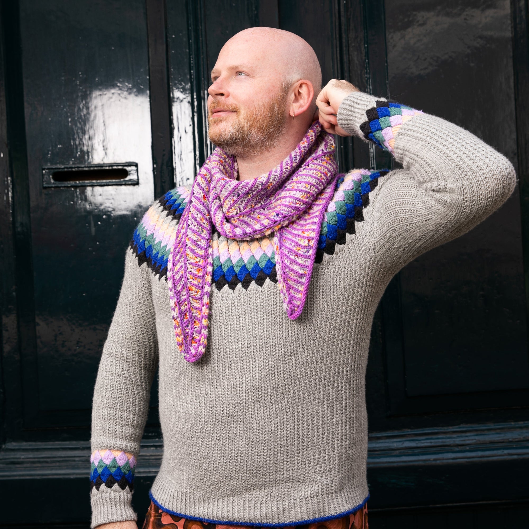 Briochevron Scarflet