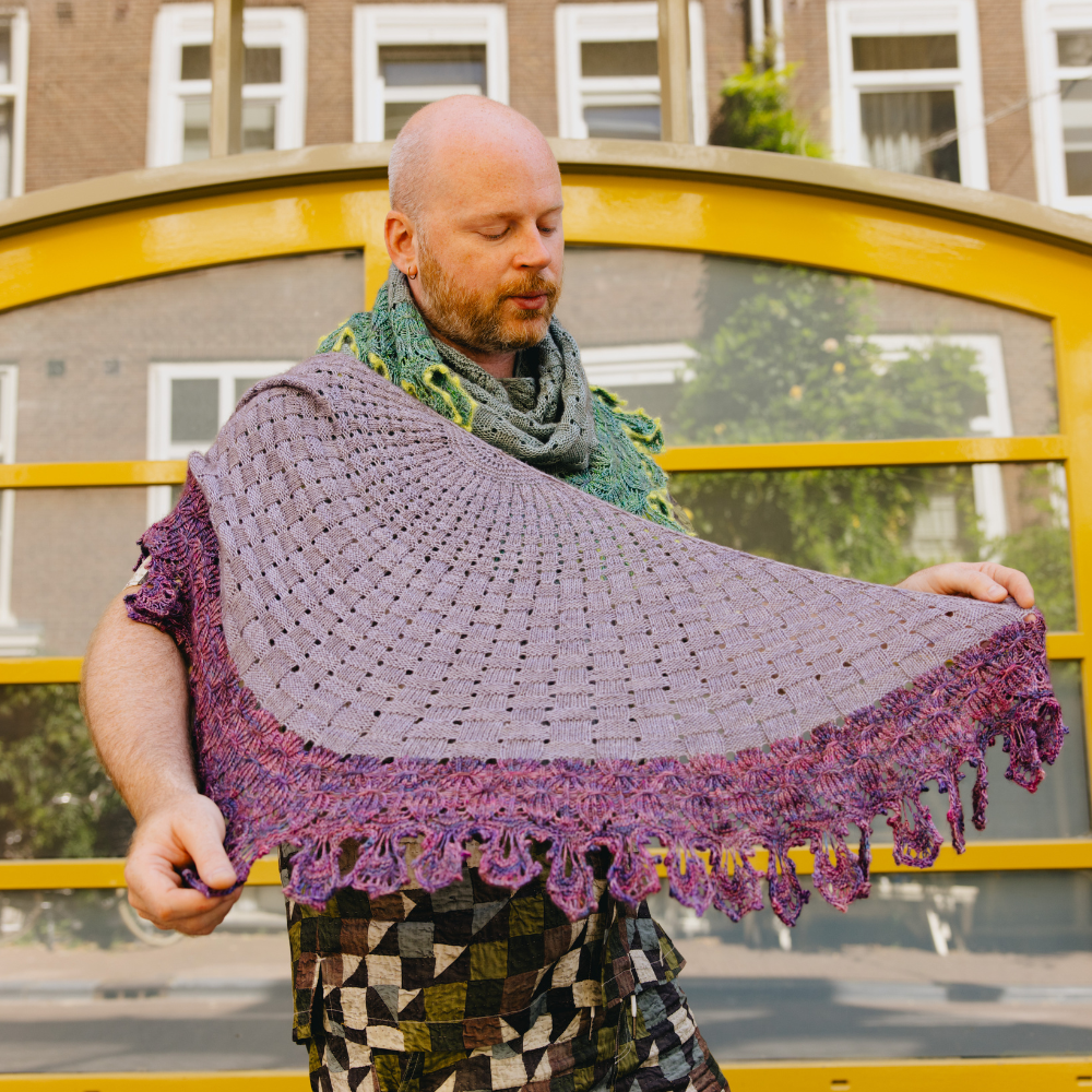 Bouquet Basket Shawl