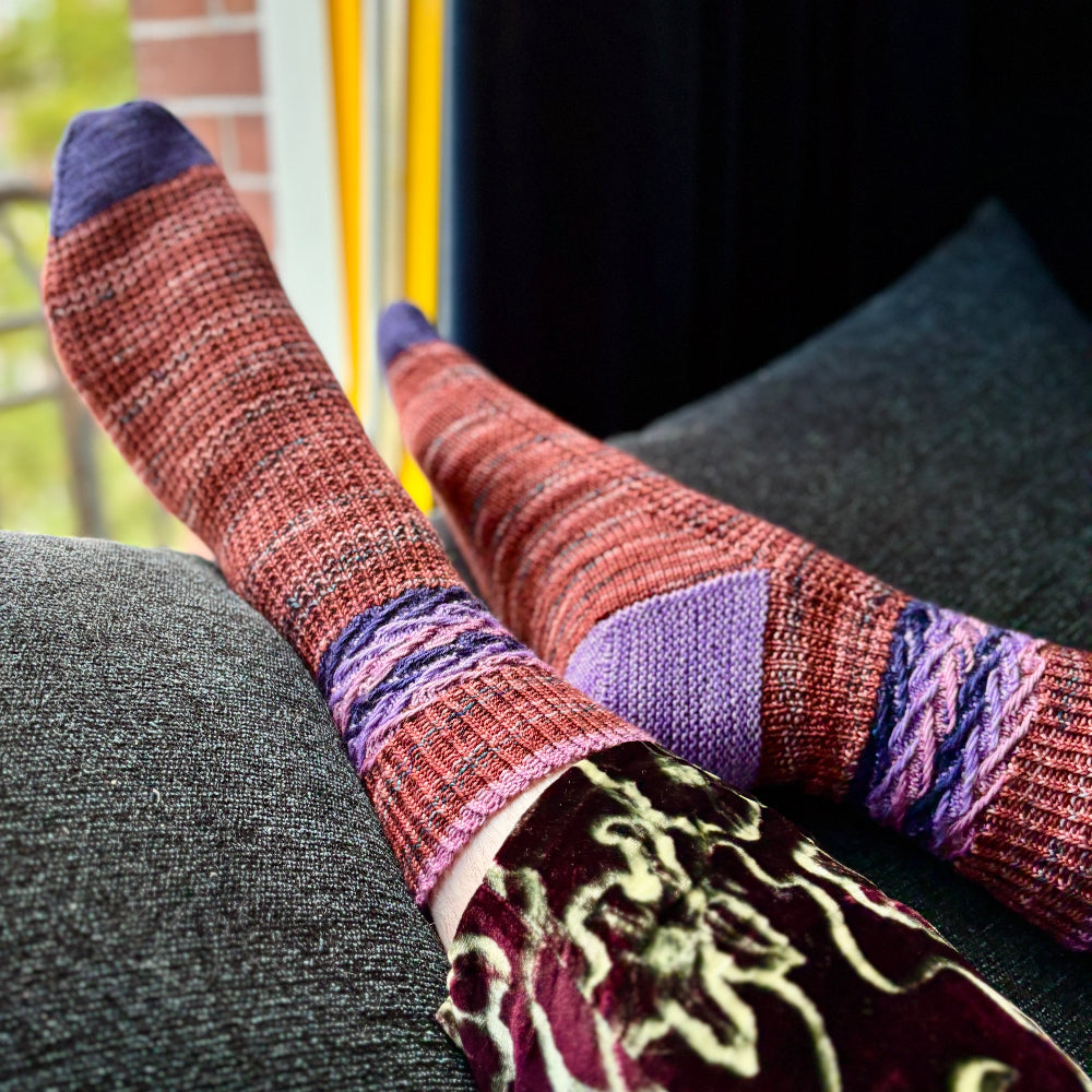 Embossed Jacquard Socks