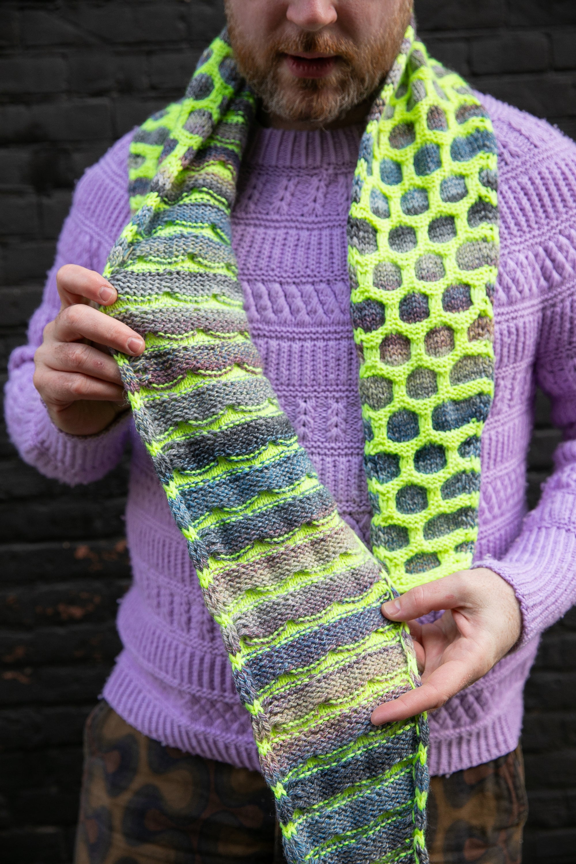 Honeycomb Scarflet