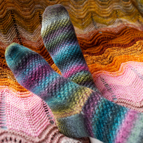 LazyDaisySocks3_grande.jpg?v=